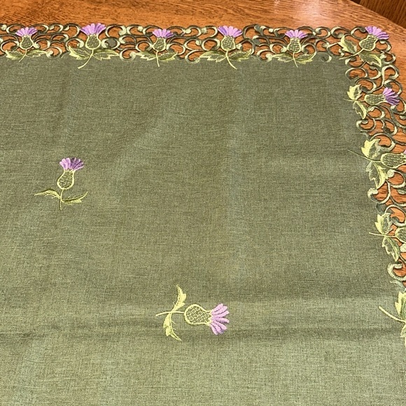 #12 32 inch square table topper - Picture 9 of 9
